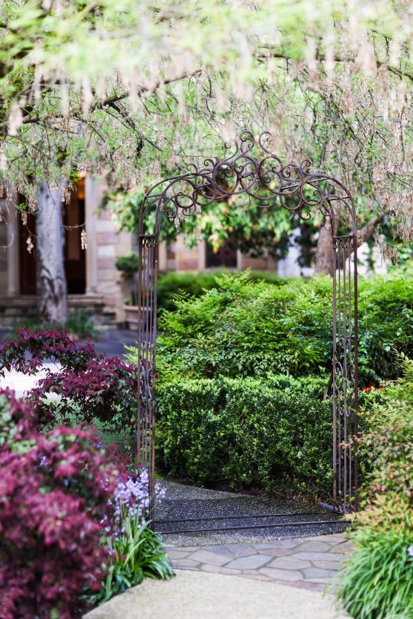 Elizabethan Lodge Melbourne Buitenkant foto